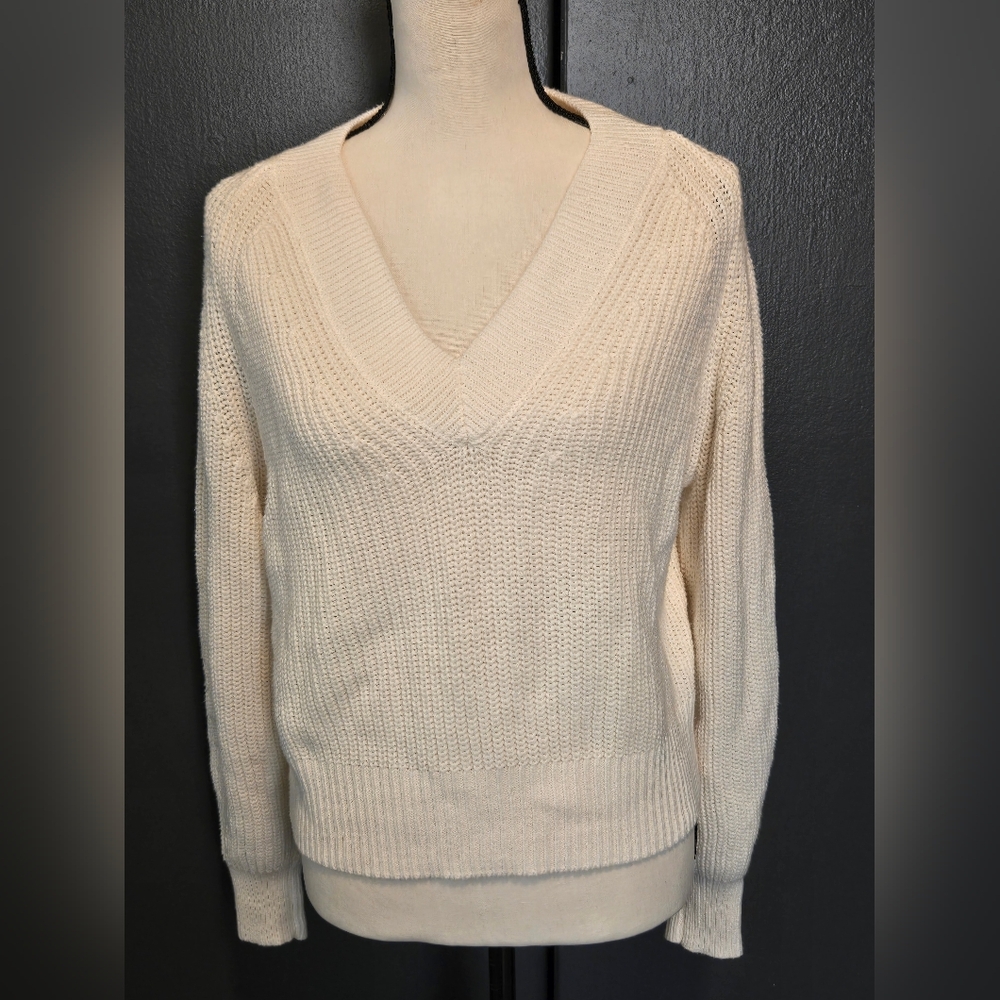 Cream V-Neck Women's Sweater Sz XS But Oversized Like A M. By A New Day. Lnwot
